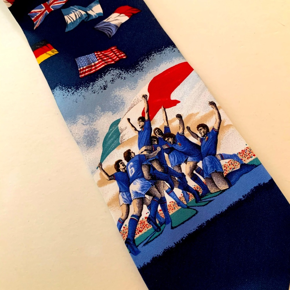 World Cup Soccer tie (vintage)
